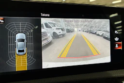 valkoinen Mercedes-Benz A 2023 kuva 5.