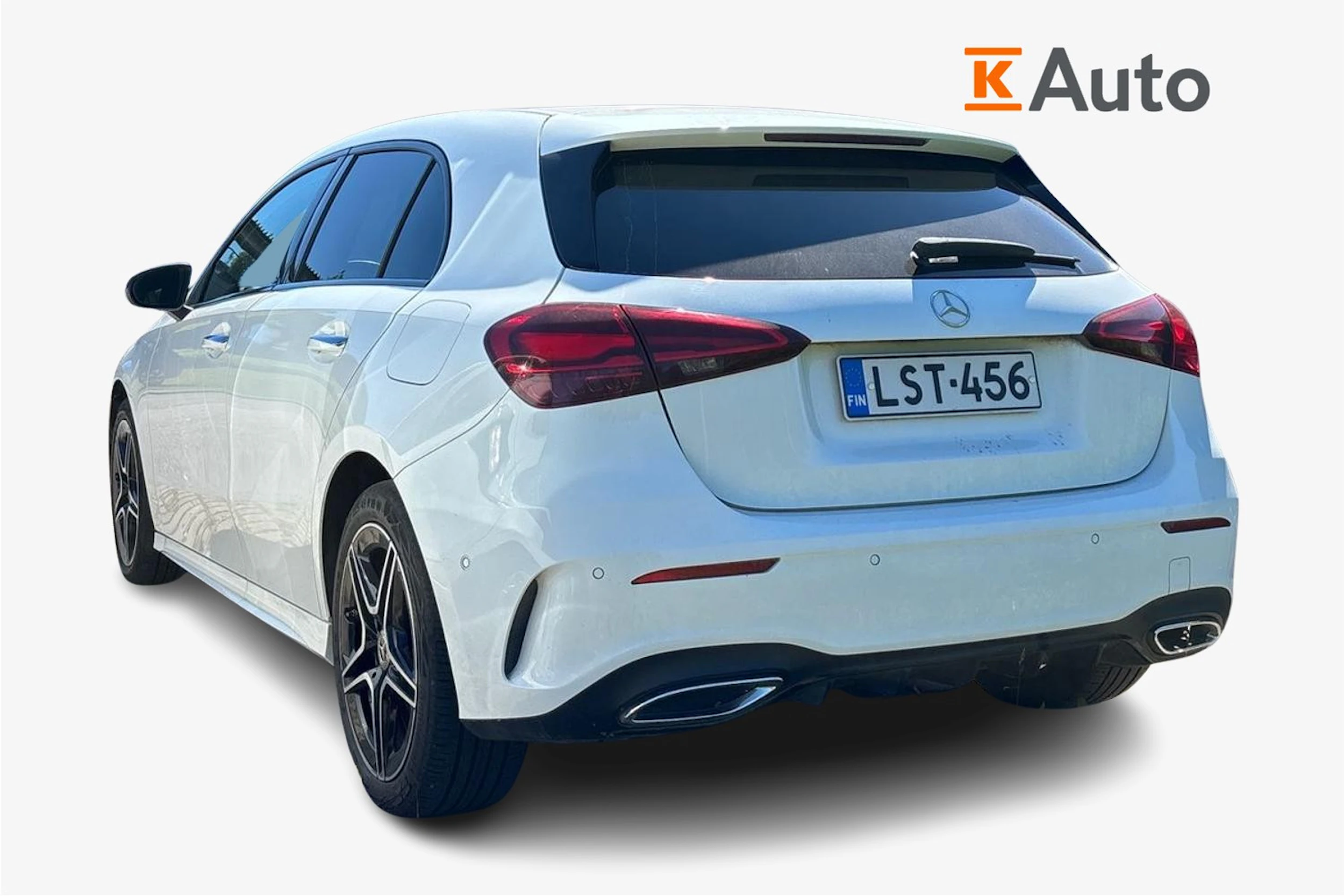 valkoinen Mercedes-Benz A 2023 kuva 2.