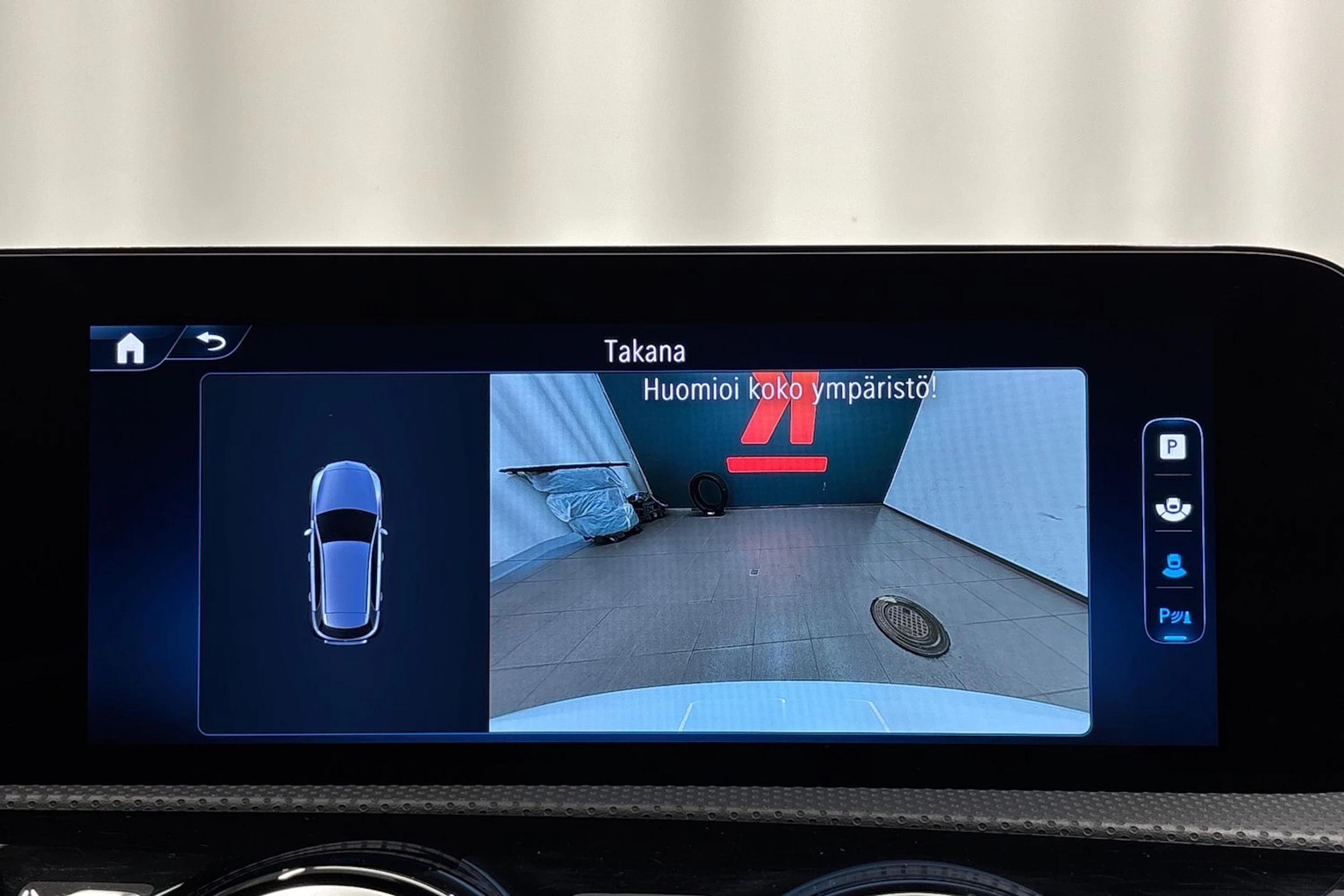 valkoinen Mercedes-Benz A 2023 kuva 17.