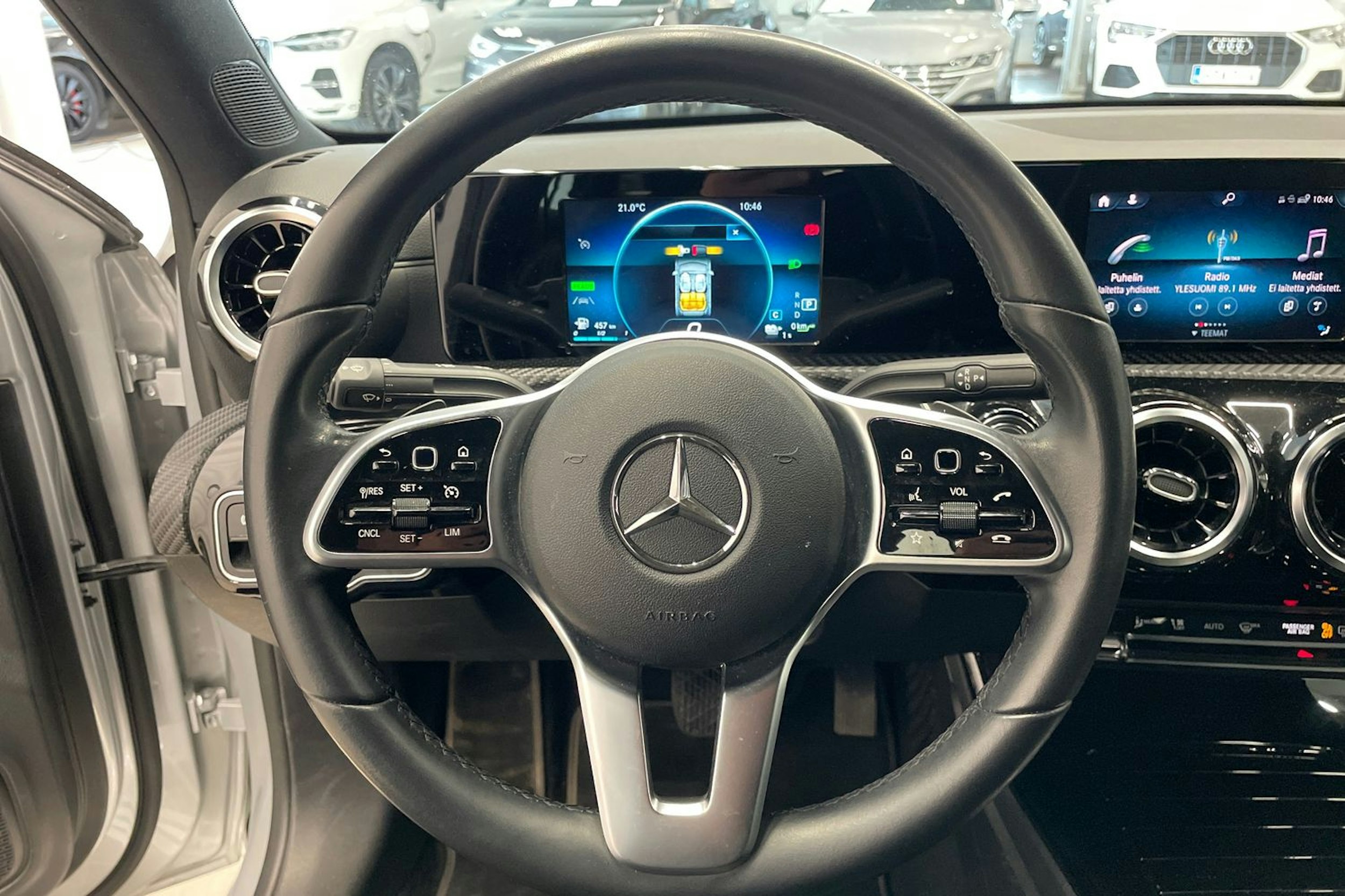 Harmaa Mercedes-Benz A 250 e 2021 kuva 14.