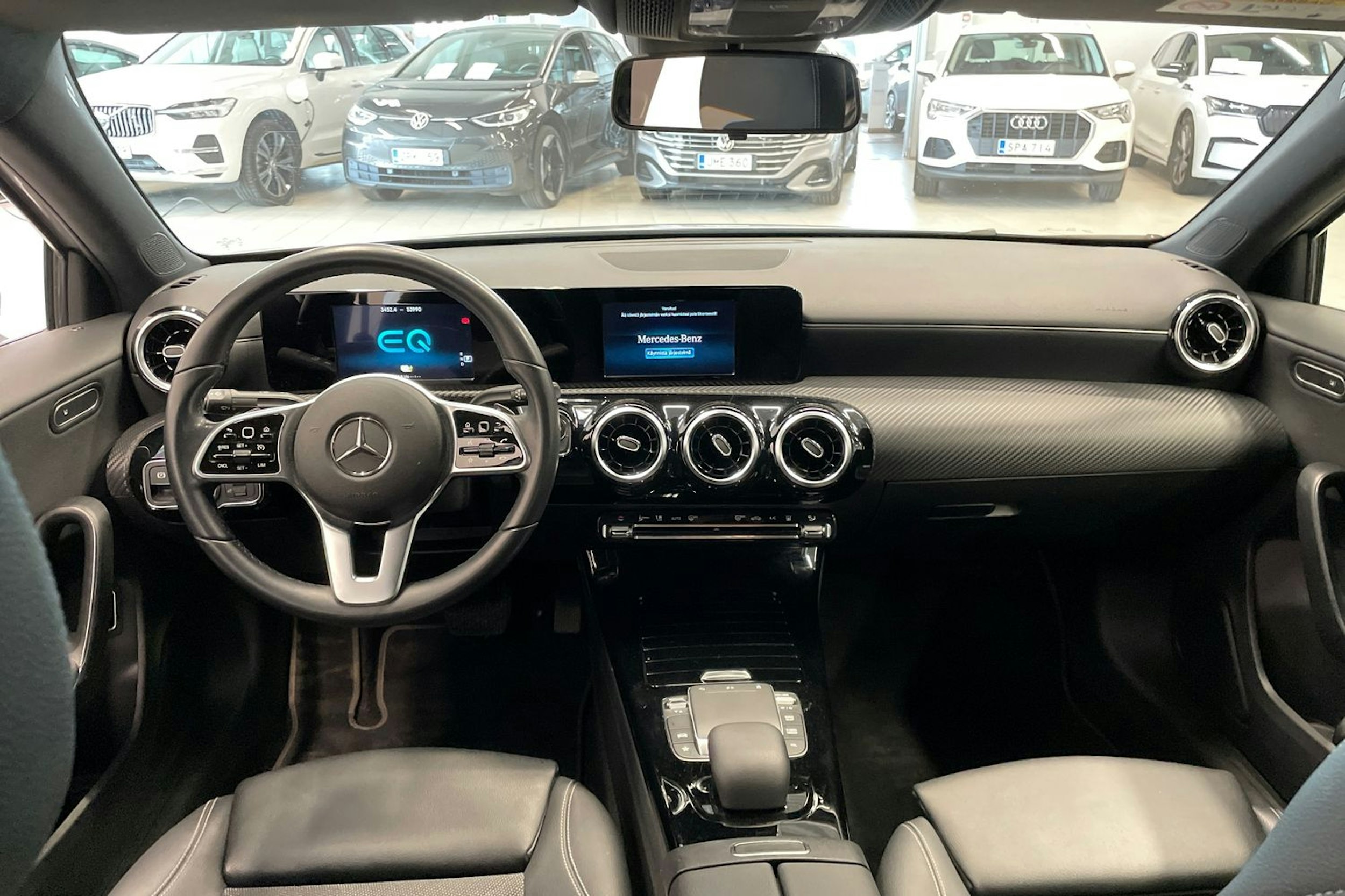 Harmaa Mercedes-Benz A 250 e 2021 kuva 16.