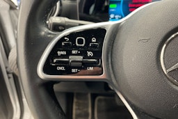 Harmaa Mercedes-Benz A 250 e 2021 kuva 17.