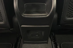 Harmaa Mercedes-Benz A 250 e 2023 kuva 14.
