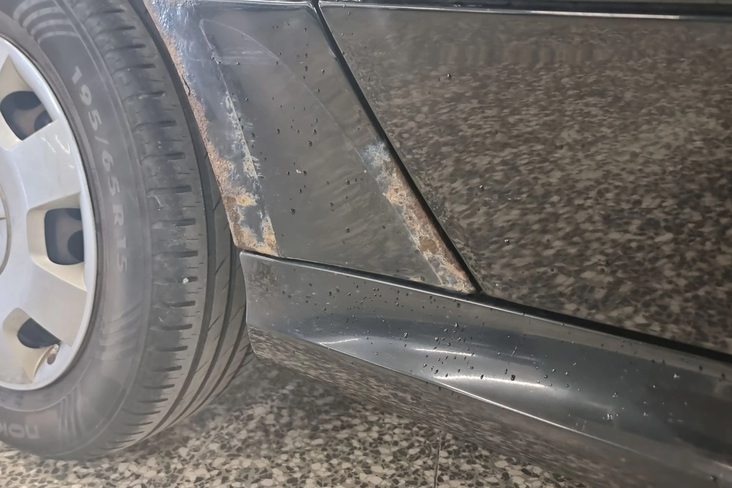 Musta Mercedes-Benz B 2007 kuva 14.
