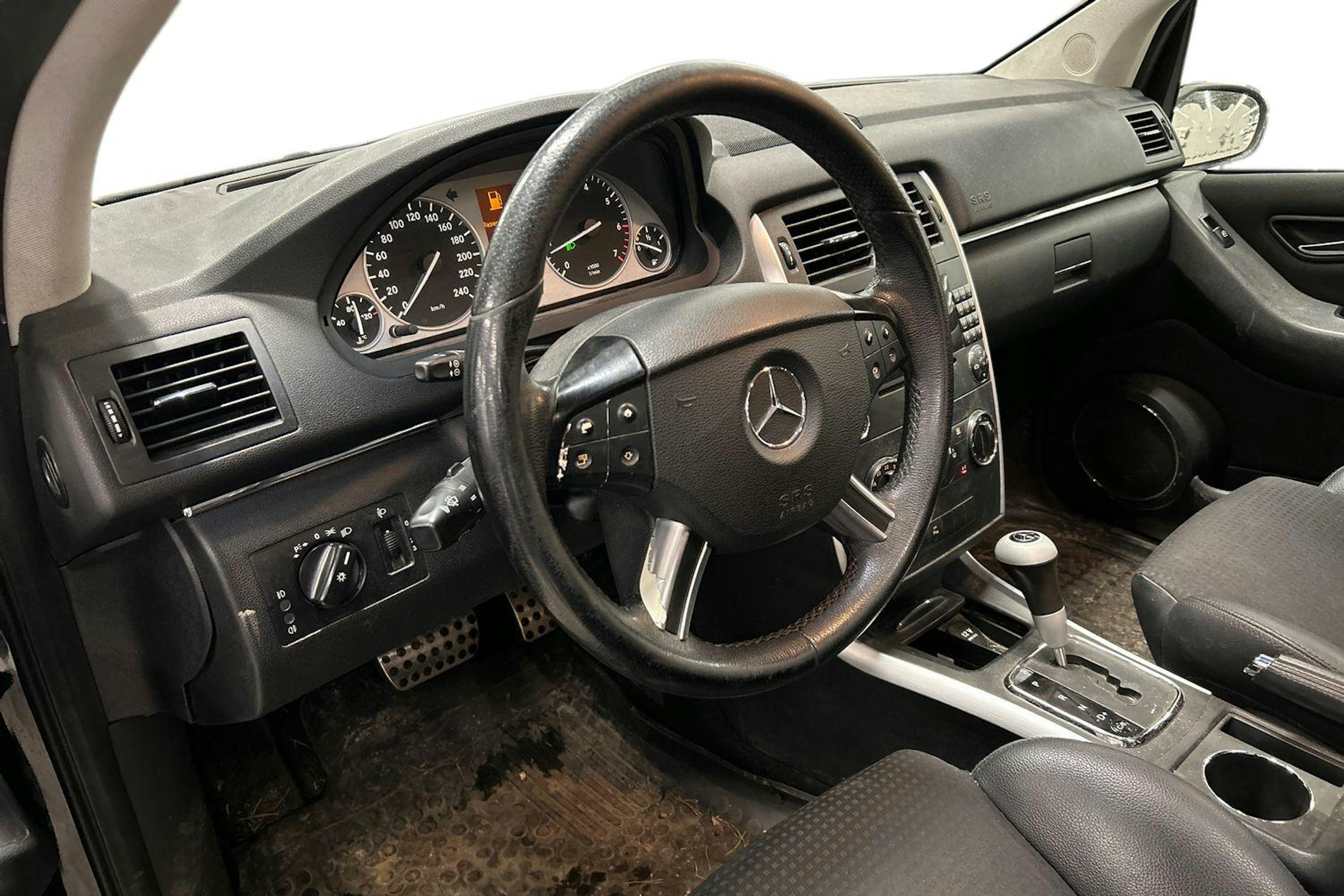 musta Mercedes-Benz B 2008 kuva 3.