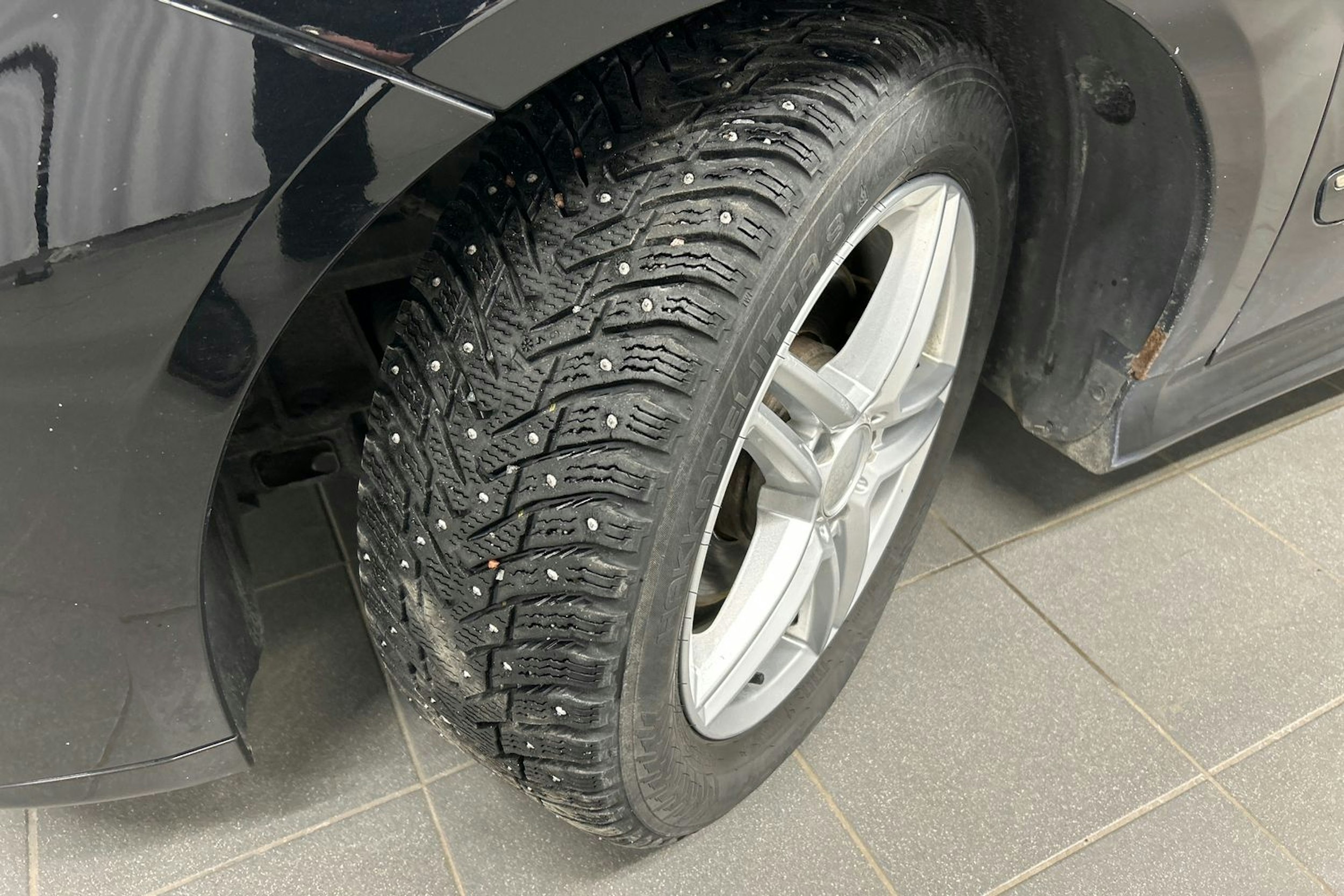 musta Mercedes-Benz B 2008 kuva 13.