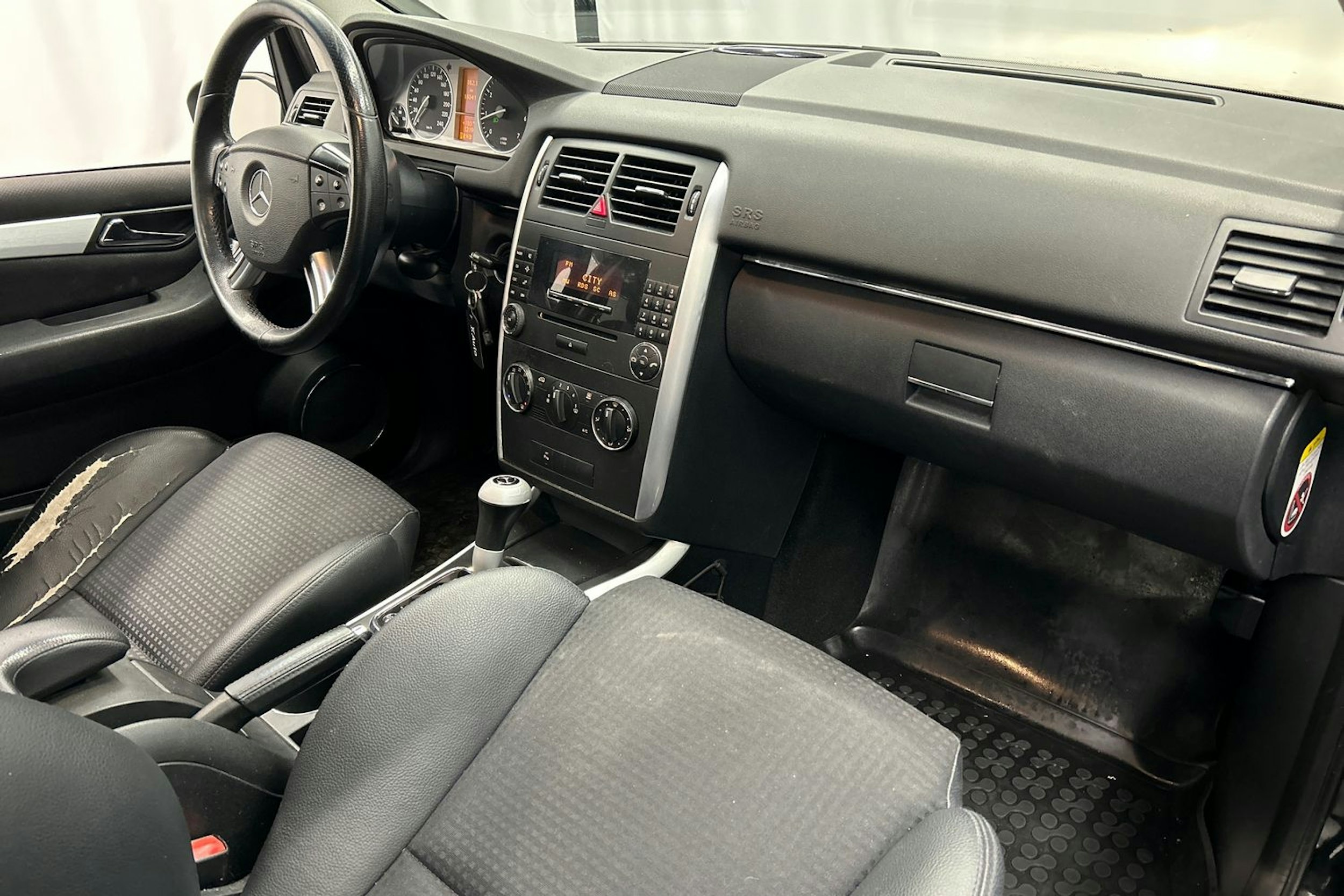 musta Mercedes-Benz B 2008 kuva 14.