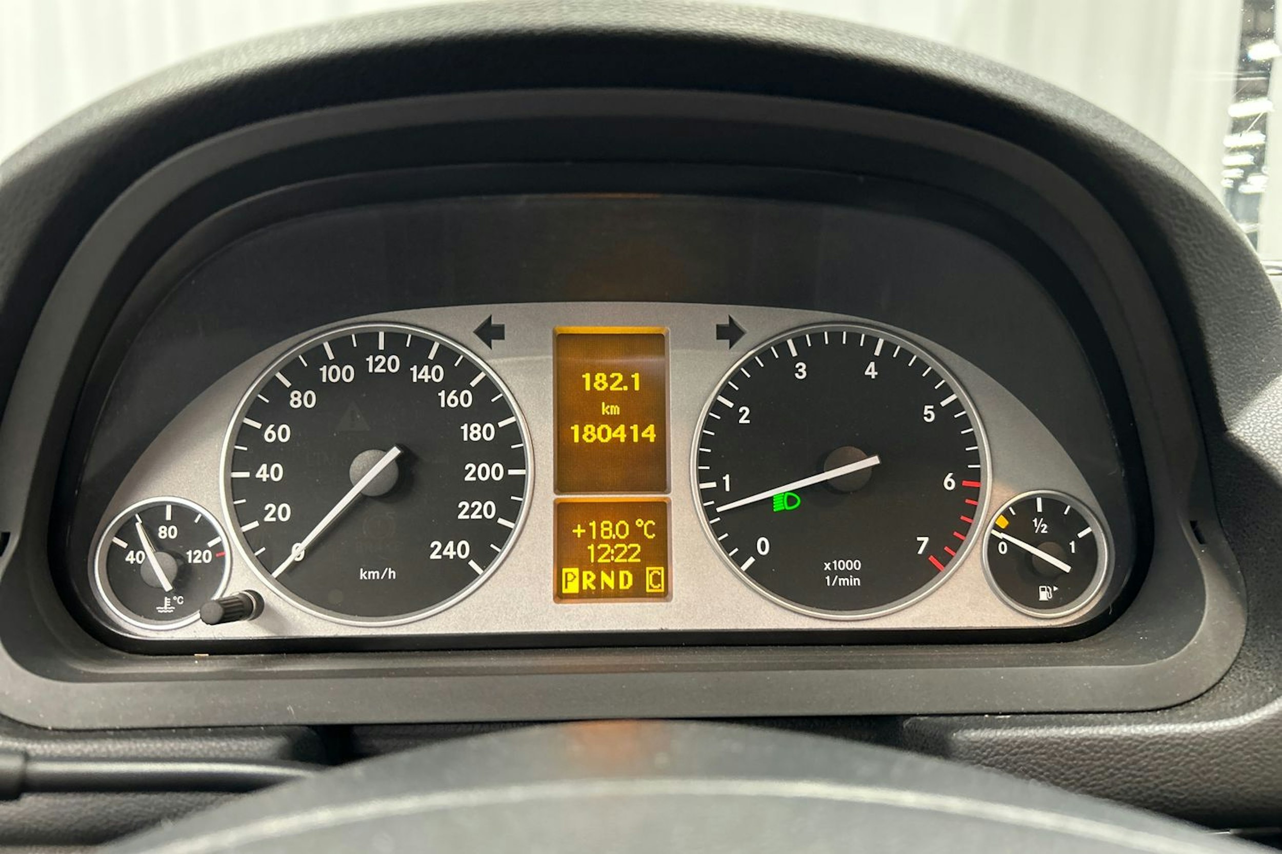 musta Mercedes-Benz B 2008 kuva 17.