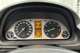 musta Mercedes-Benz B 2008 kuva 17.