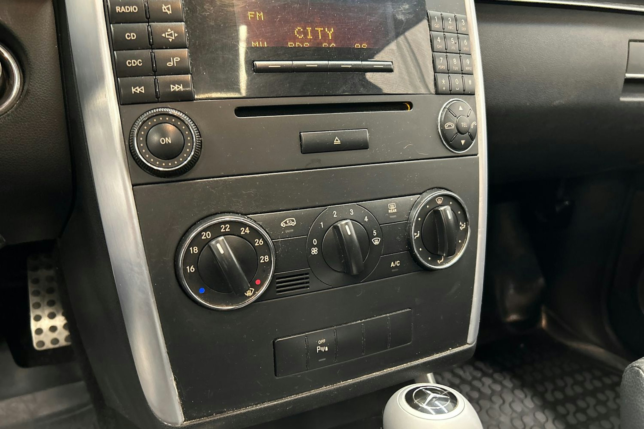 musta Mercedes-Benz B 2008 kuva 19.