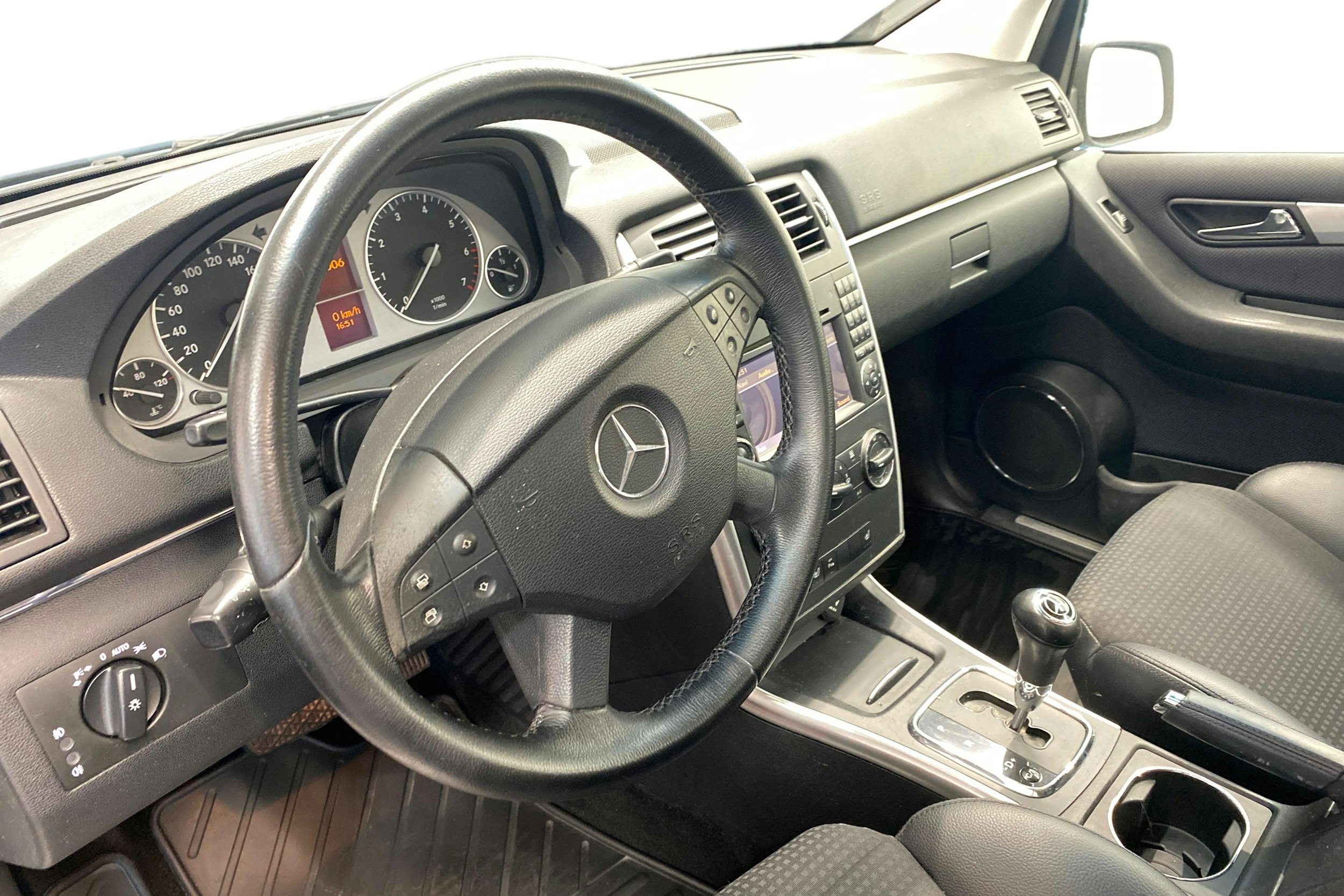 Mercedes-Benz B 2009 kuva 6.