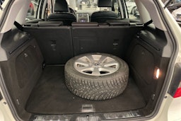 Valkoinen Mercedes-Benz B 2010 kuva 17.