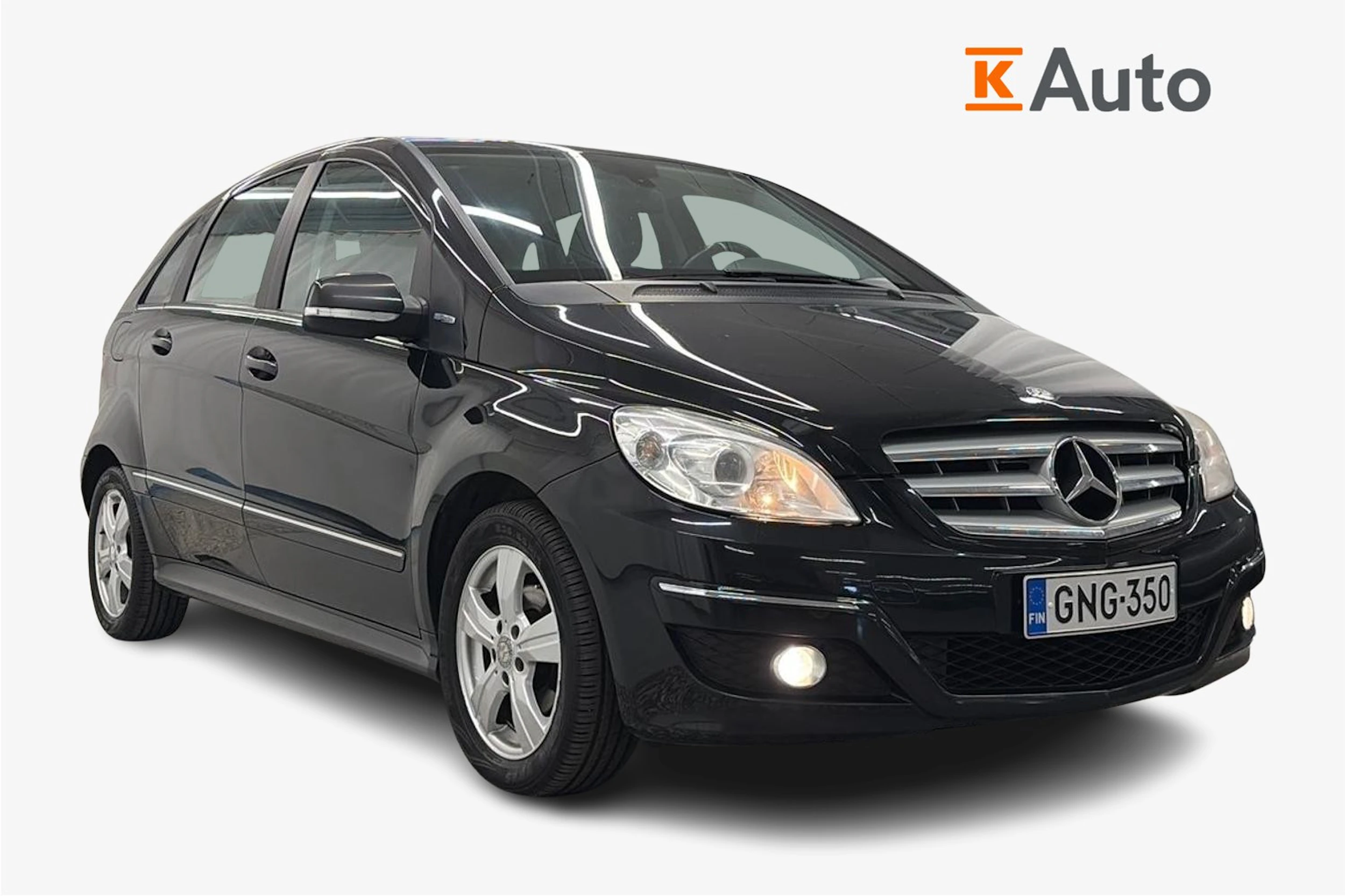 musta Mercedes-Benz B 2011 kuva 1.