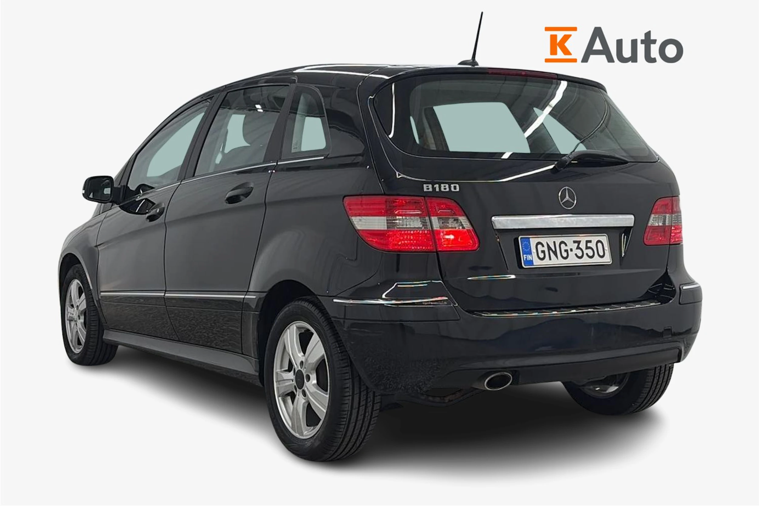 musta Mercedes-Benz B 2011 kuva 2.