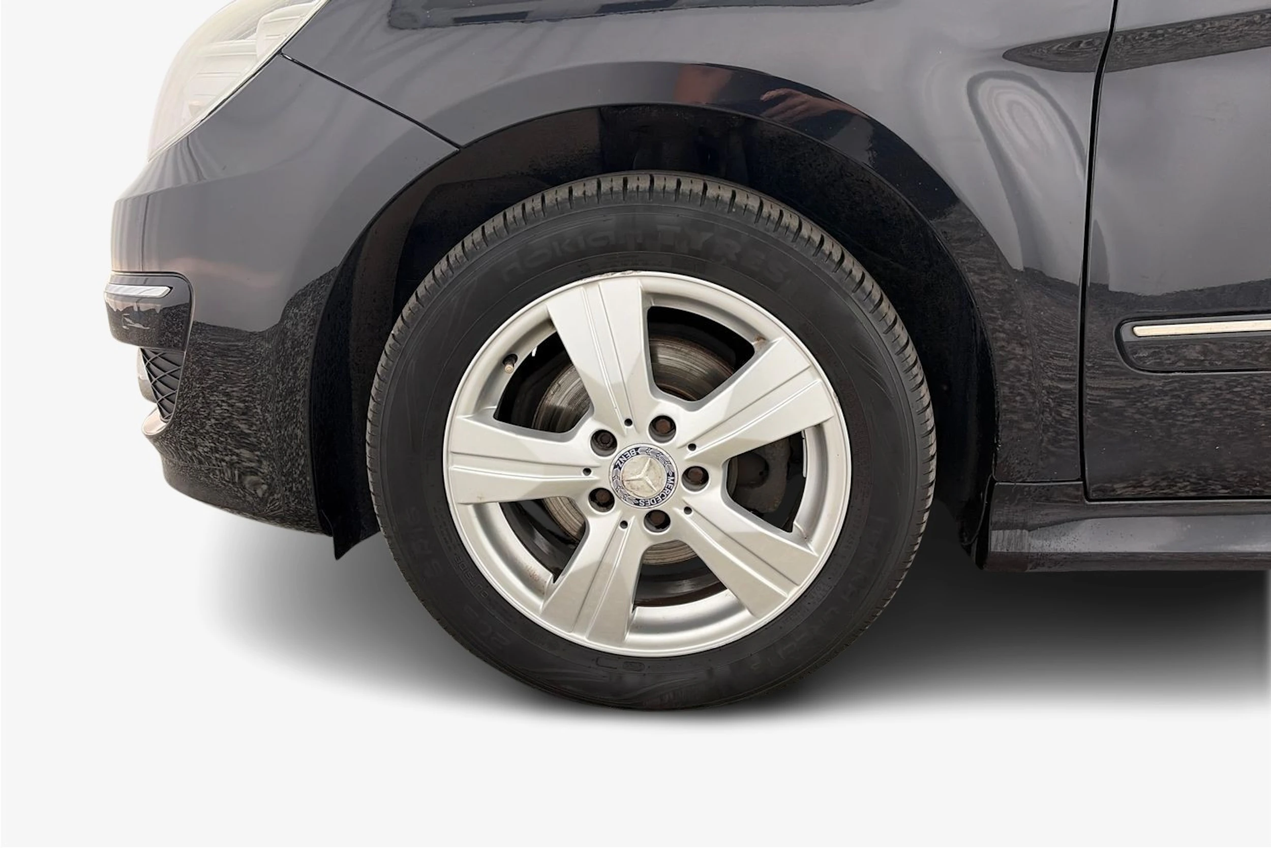 musta Mercedes-Benz B 2011 kuva 9.