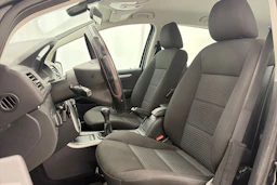 musta Mercedes-Benz B 2011 kuva 12.