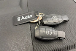 musta Mercedes-Benz B 2011 kuva 19.