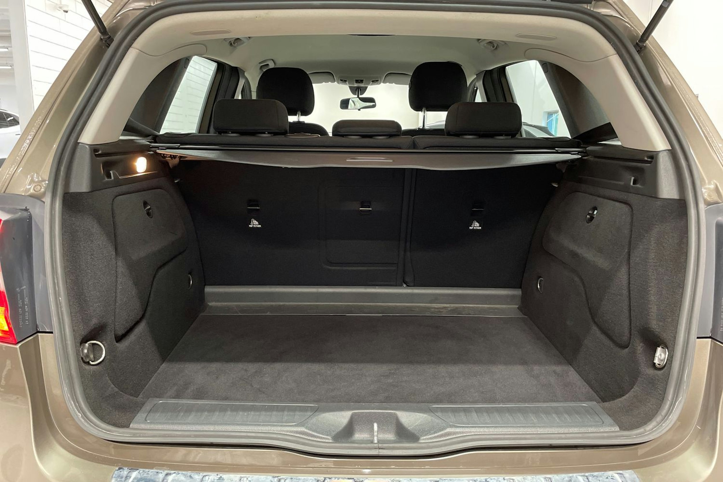 harmaa Mercedes-Benz B 2012 kuva 15.