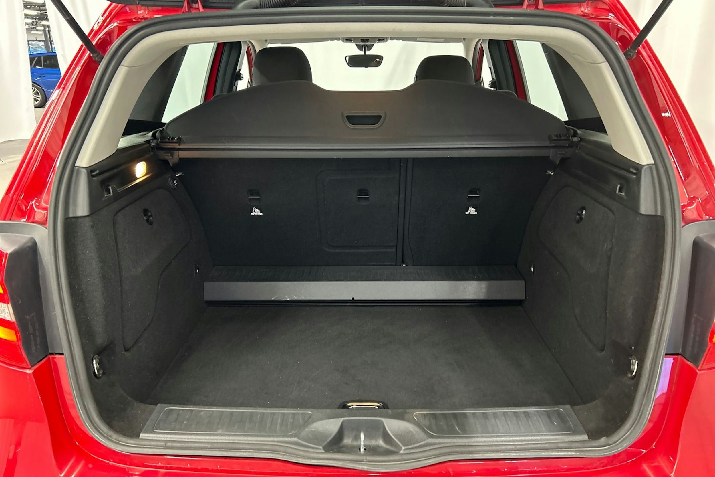 punainen Mercedes-Benz B 2012 kuva 16.