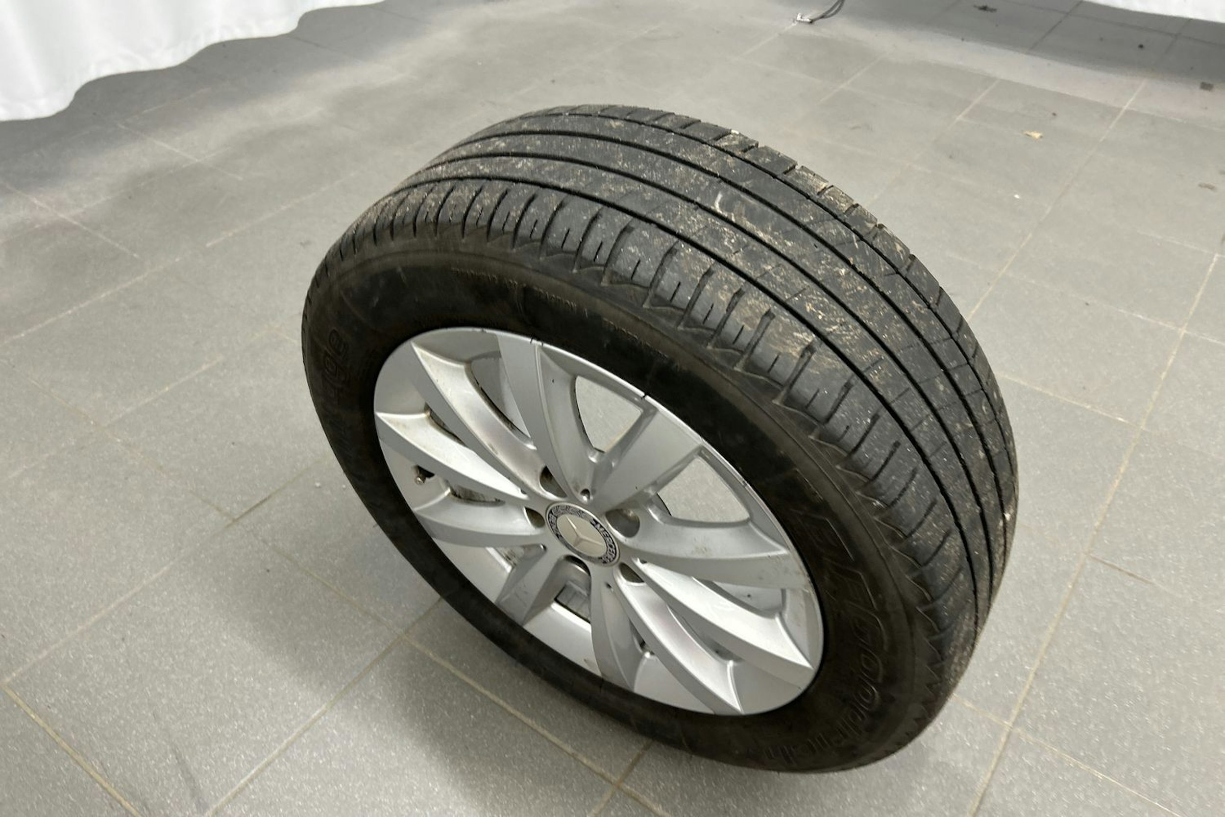 punainen Mercedes-Benz B 2012 kuva 17.