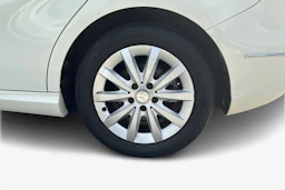 valkoinen Mercedes-Benz B 2012 kuva 9.
