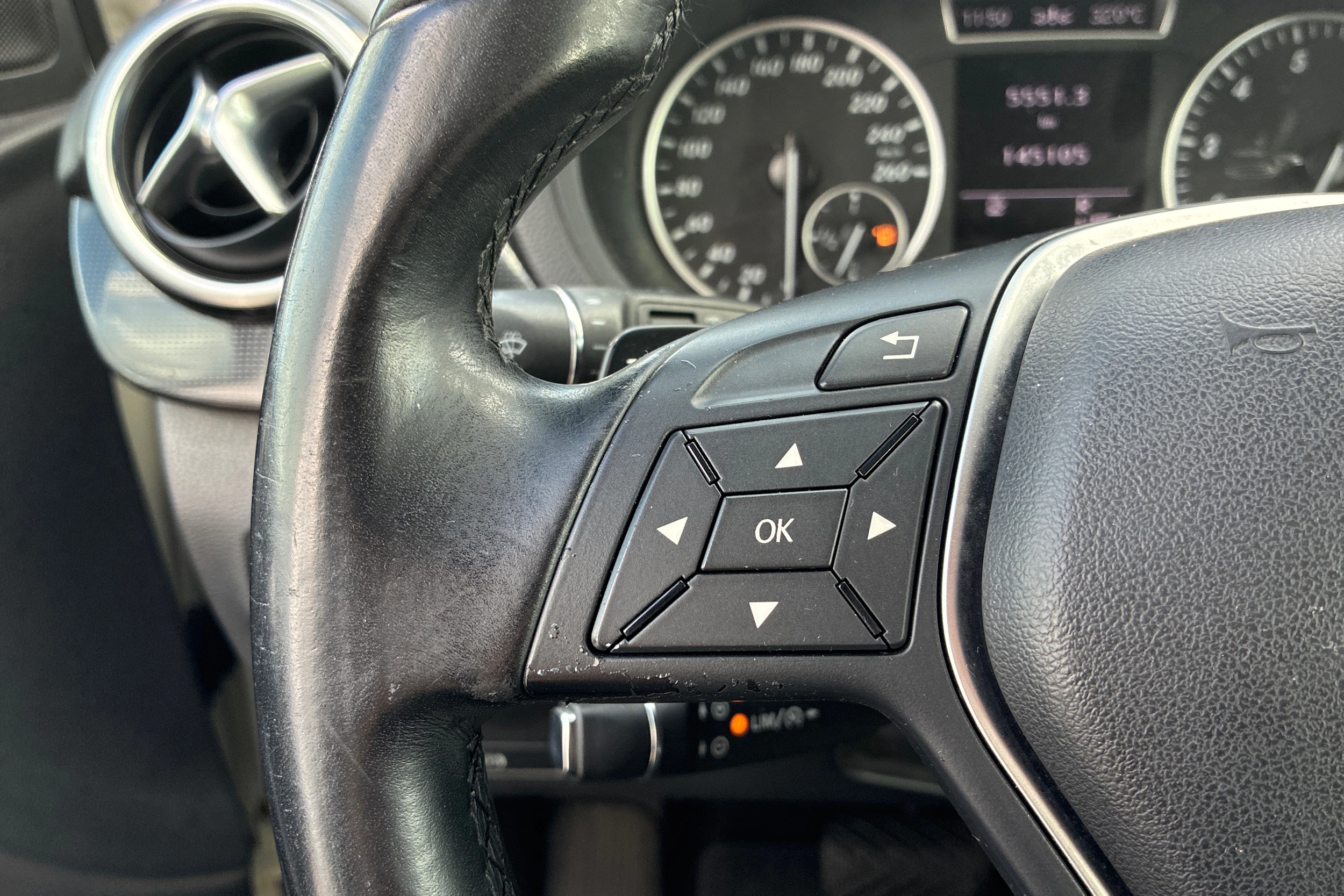 valkoinen Mercedes-Benz B 2012 kuva 13.
