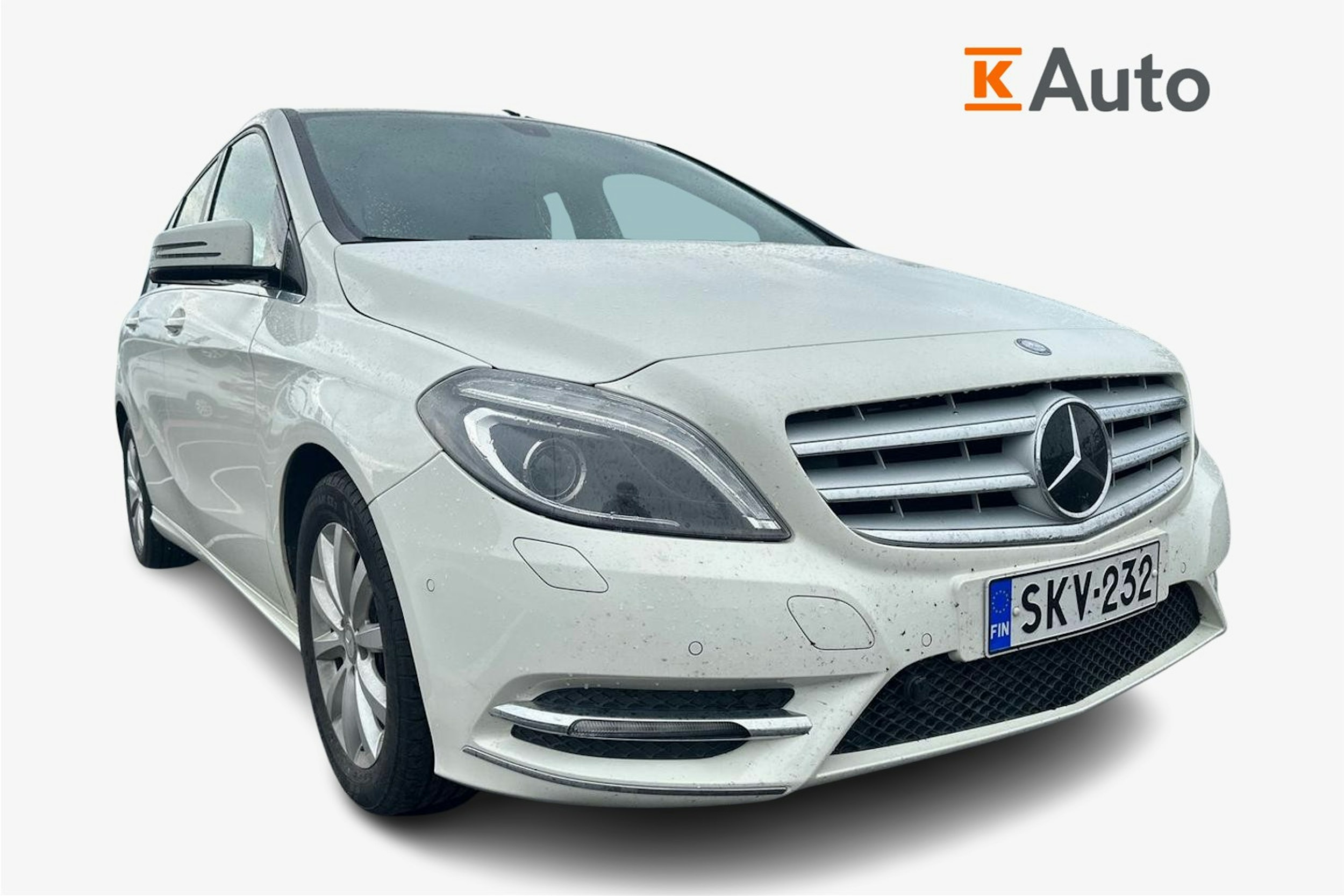 valkoinen Mercedes-Benz B 2013 kuva 1.