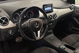 Musta Mercedes-Benz B 2013 kuva 7.