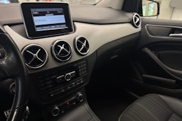 Musta Mercedes-Benz B 2013 kuva 19.