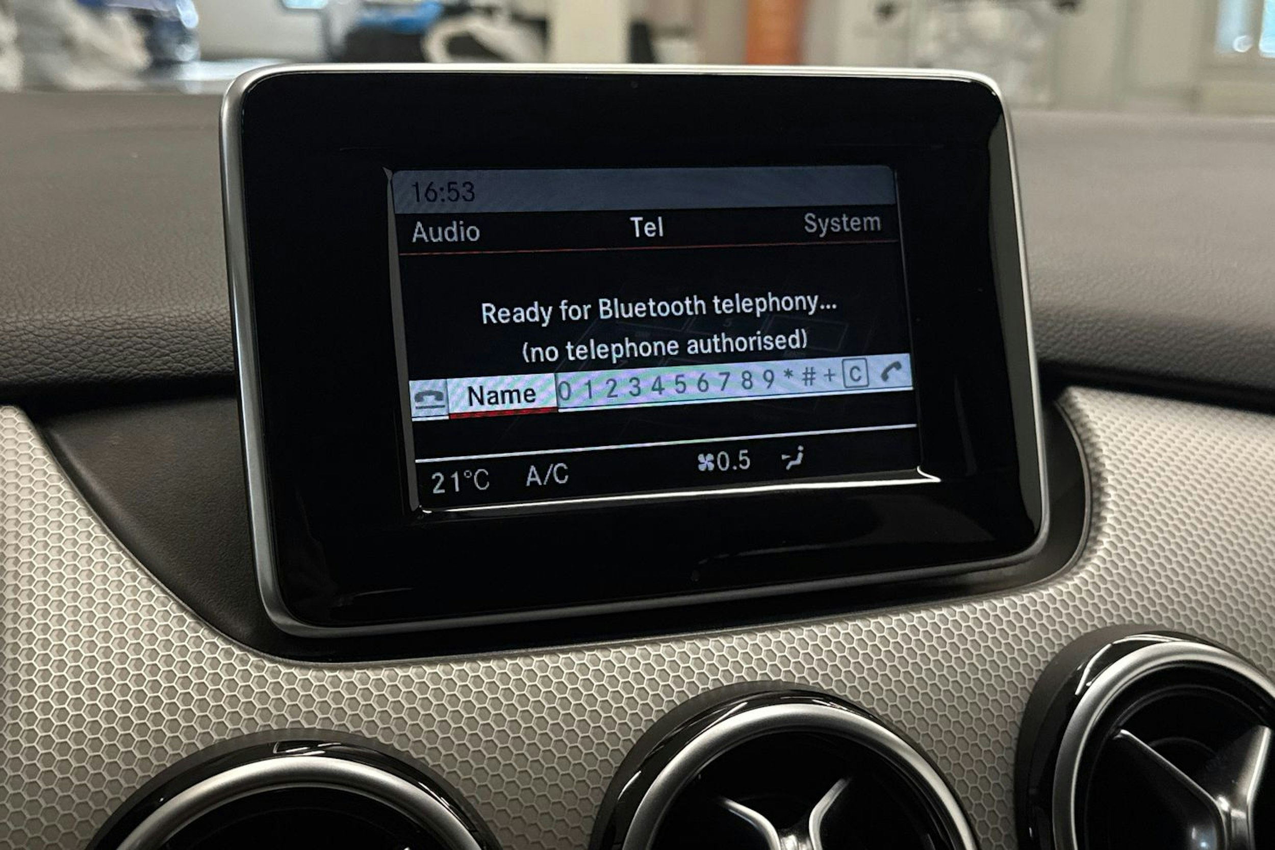 Musta Mercedes-Benz B 2013 kuva 21.