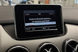 Musta Mercedes-Benz B 2013 kuva 21.