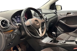 musta Mercedes-Benz B 2013 kuva 7.