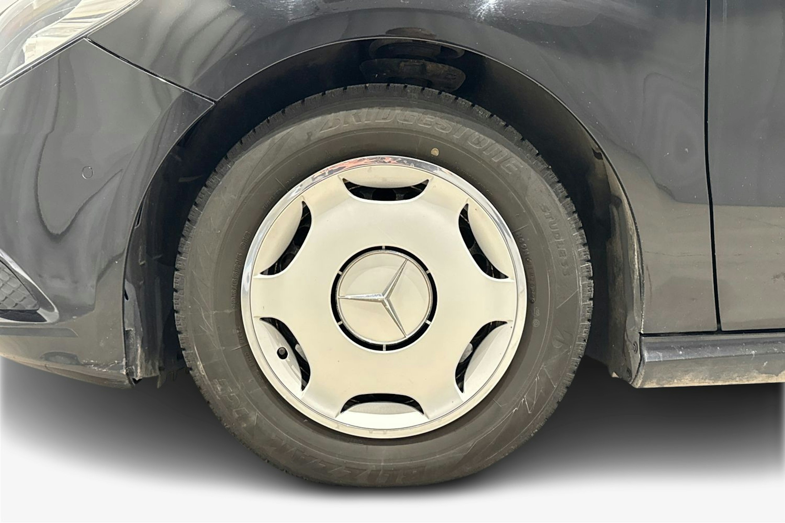 musta Mercedes-Benz B 2013 kuva 11.