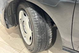 musta Mercedes-Benz B 2013 kuva 13.