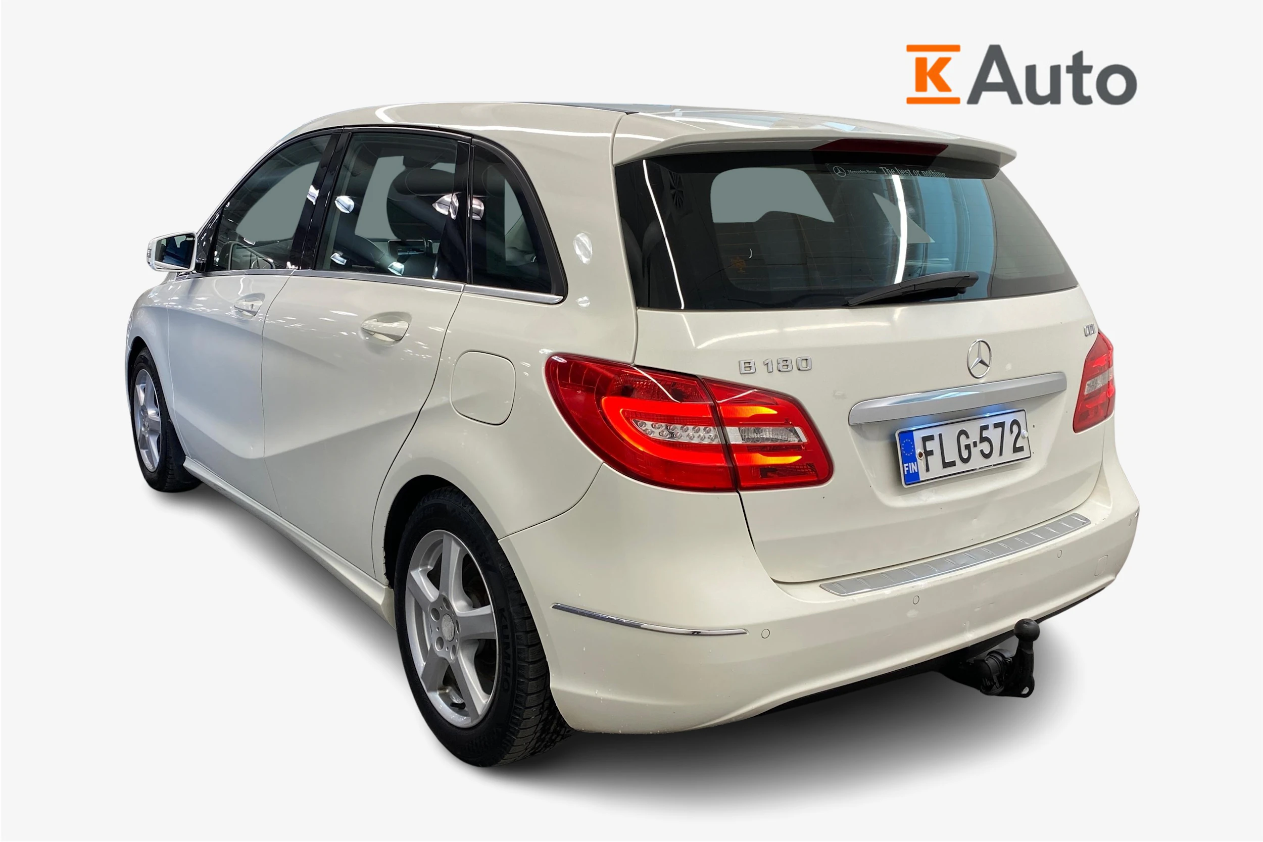 valkoinen Mercedes-Benz B 2014 kuva 3.
