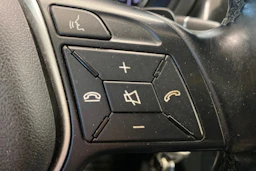 valkoinen Mercedes-Benz B 2014 kuva 18.