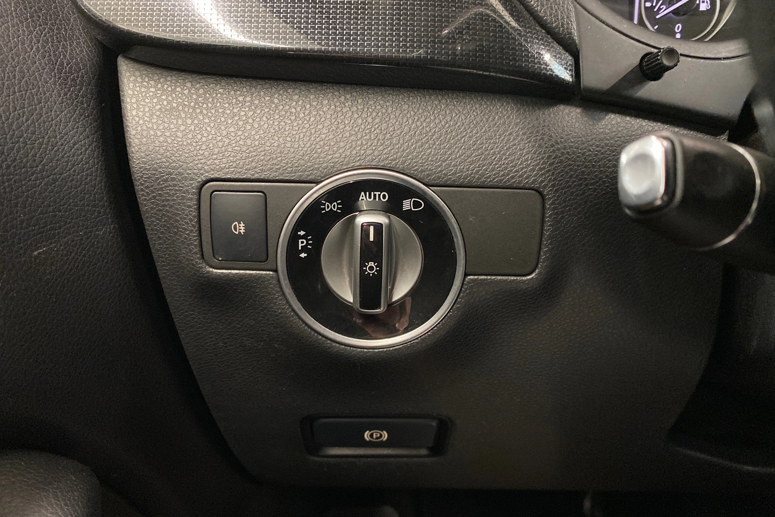 valkoinen Mercedes-Benz B 2014 kuva 19.