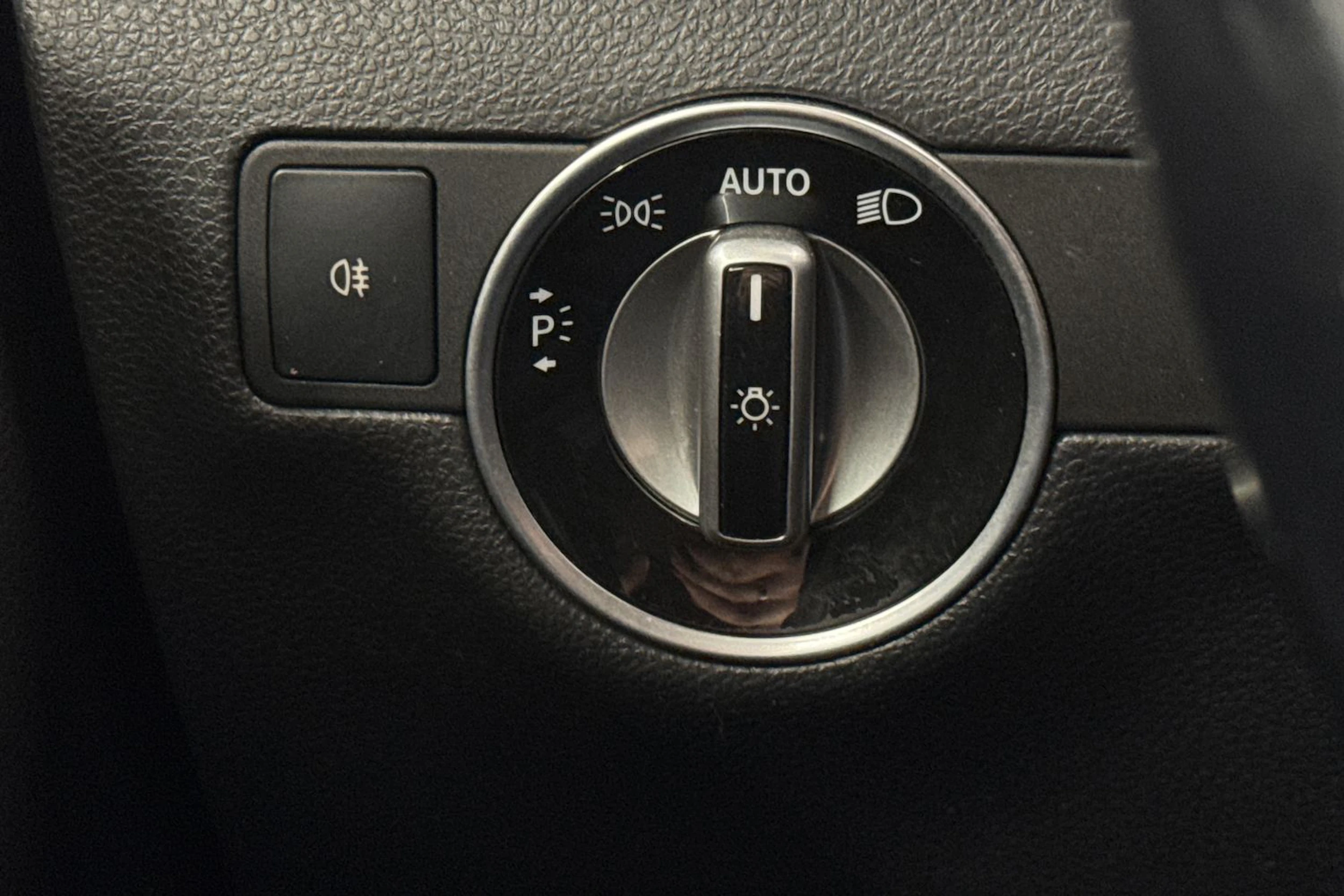 valkoinen Mercedes-Benz B 2014 kuva 23.
