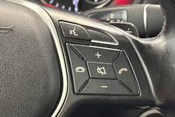 valkoinen Mercedes-Benz B 2014 kuva 28.