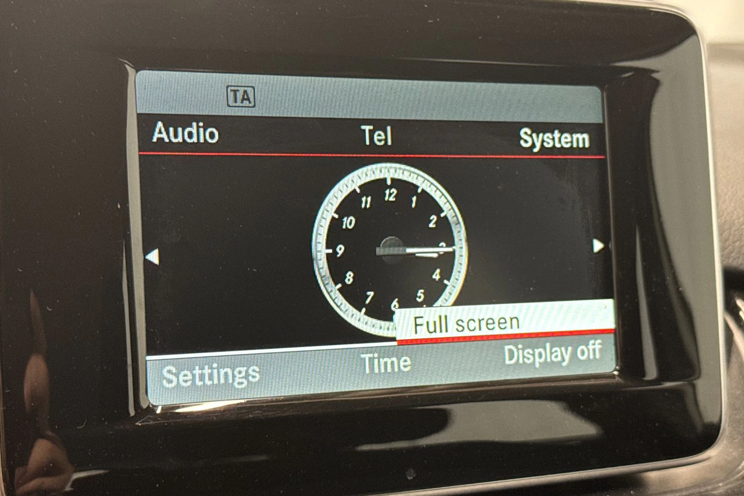 valkoinen Mercedes-Benz B 2014 kuva 33.