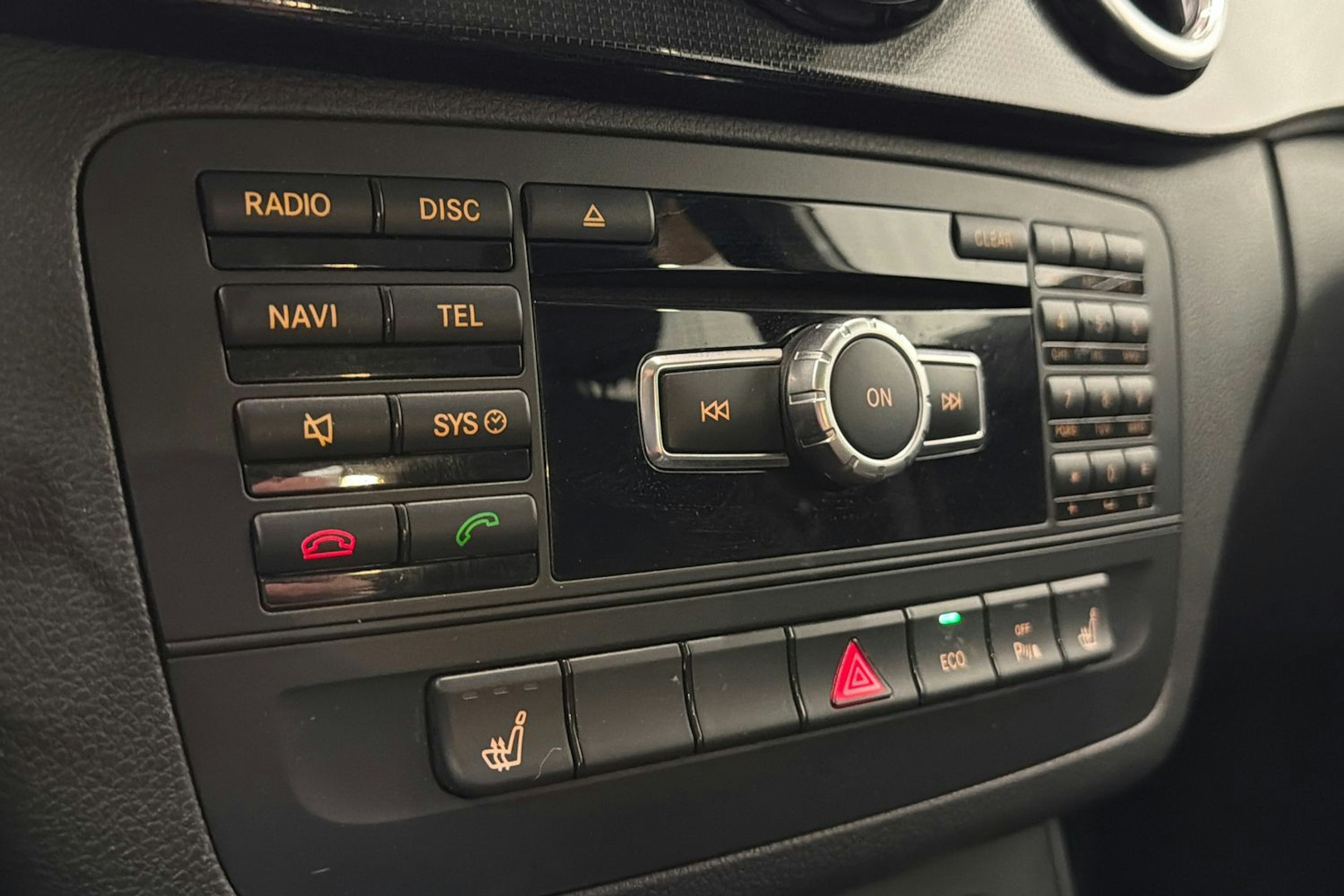 valkoinen Mercedes-Benz B 2014 kuva 15.
