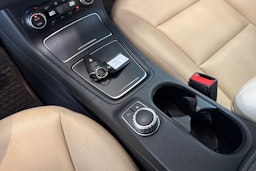 musta Mercedes-Benz B 2014 kuva 15.