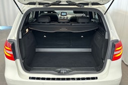 valkoinen Mercedes-Benz B 2015 kuva 16.