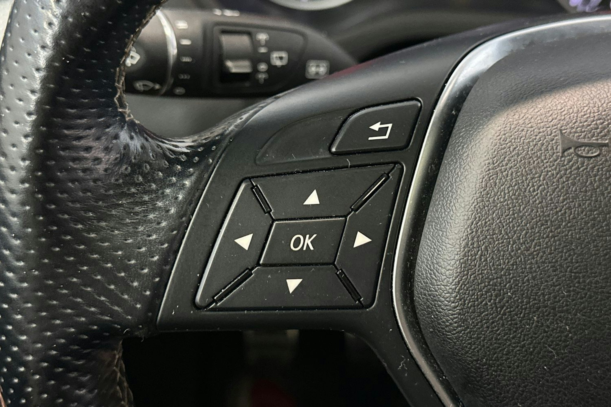 valkoinen Mercedes-Benz B 2015 kuva 19.
