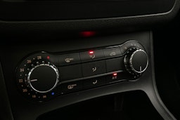 valkoinen Mercedes-Benz B 2015 kuva 24.