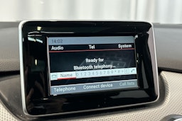 valkoinen Mercedes-Benz B 2015 kuva 26.