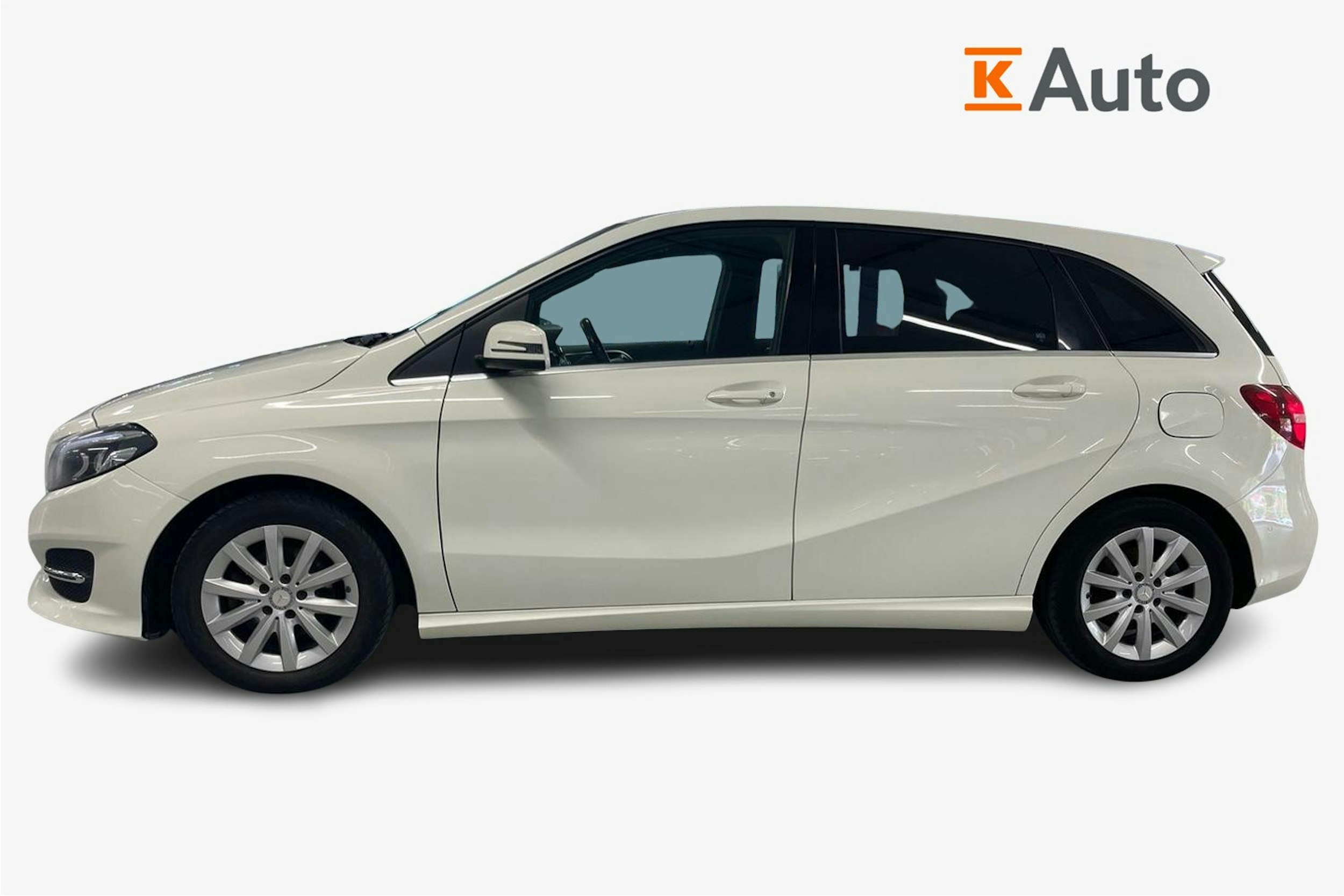 valkoinen Mercedes-Benz B 2016 kuva 6.