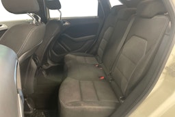 valkoinen Mercedes-Benz B 2016 kuva 10.