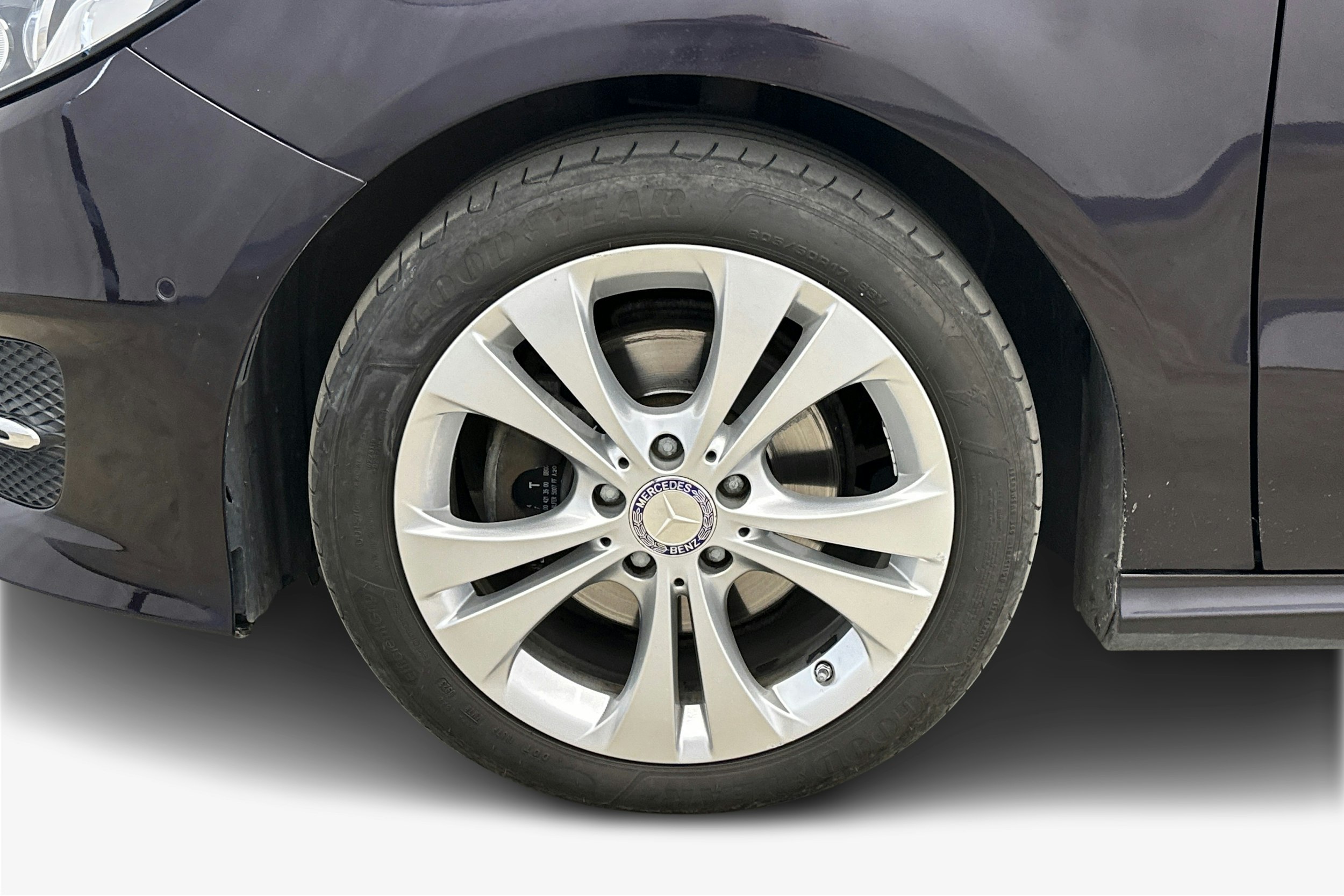 met. violetti Mercedes-Benz B 2016 kuva 11.