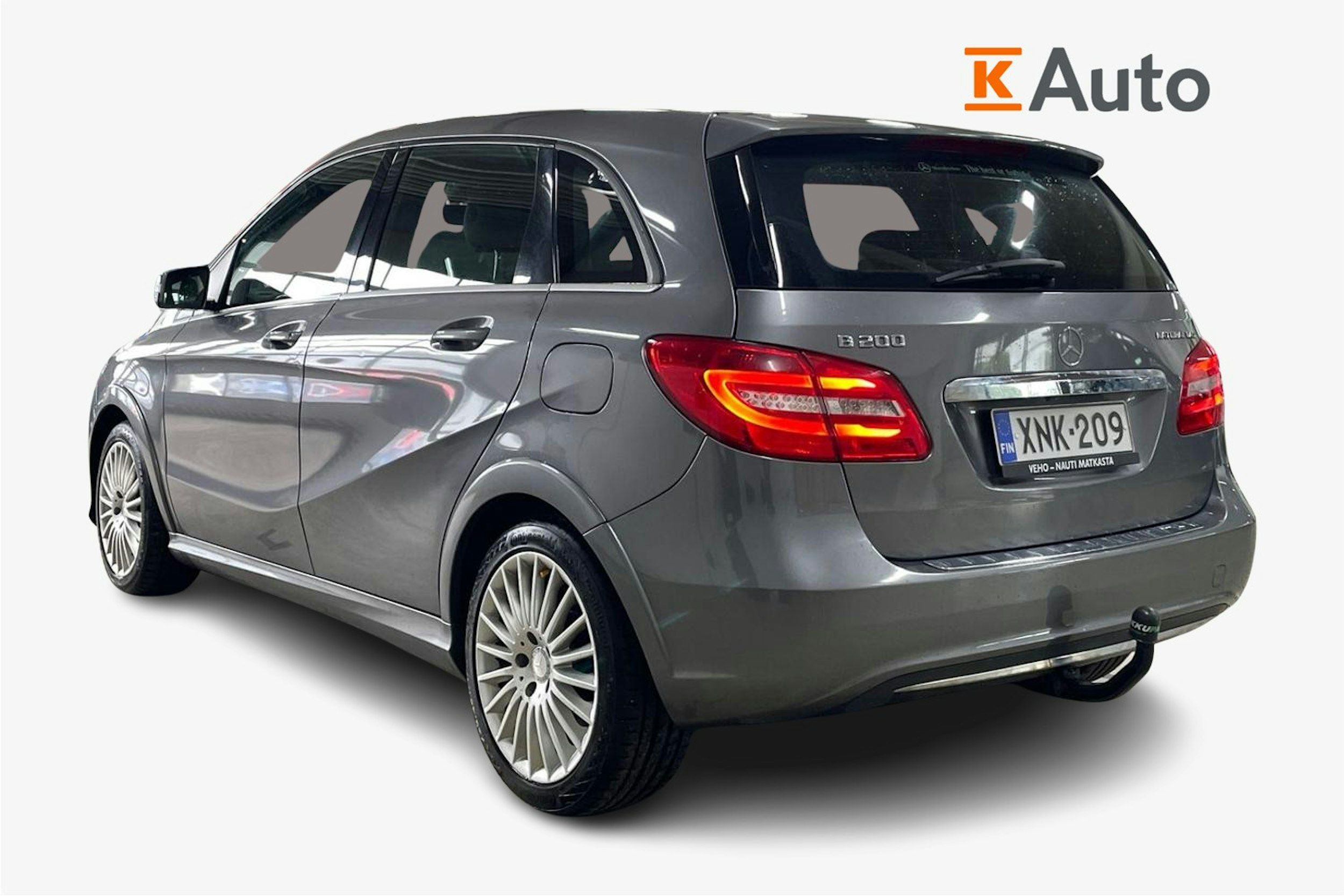 Harmaa Mercedes-Benz B 2016 kuva 2.